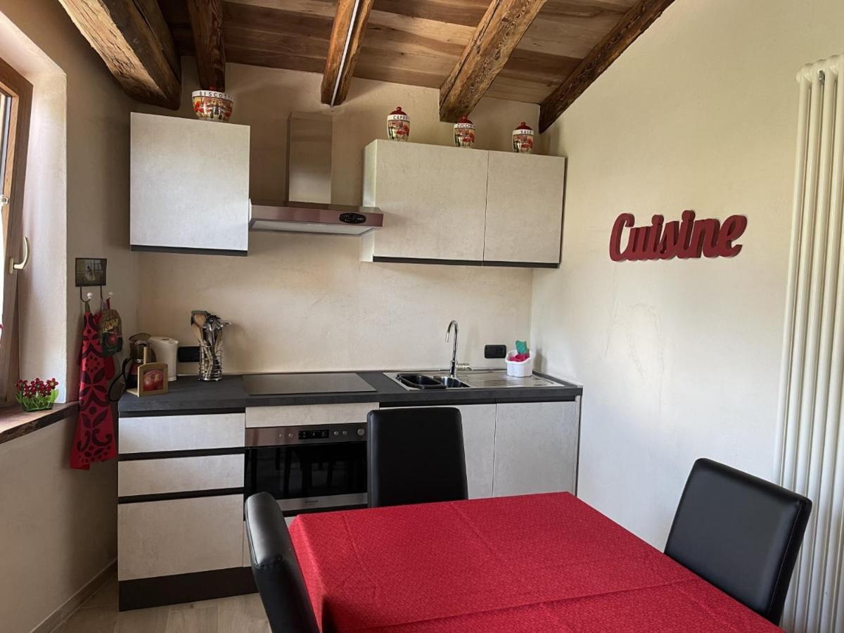 Profumo Di Legno Apartment Aosta Bagian luar foto